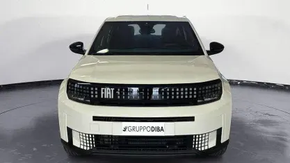 Usata Fiat Grande Panda Icon 110 CV (80 kW) 2025 Bianco Utilitaria