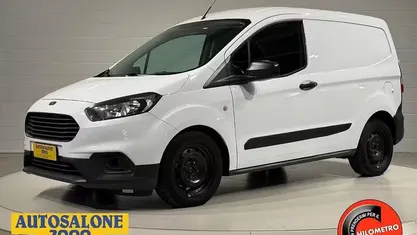 Begagnad Ford Transit Trend 101 HK (74 kW) 2023 Vit Van