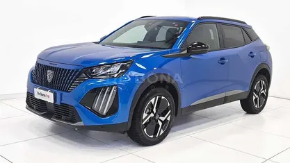 Usata Peugeot 2008 Allure 102 CV (75 kW) 2024 Azzurro SUV