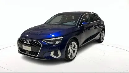 Usata Audi A3 S-Line 150 CV (110 kW) 2024 Blu pastello Berlina