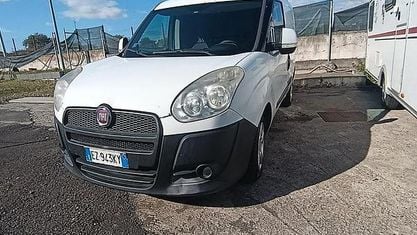 Usata Fiat Doblò 105 CV (77 kW) 2015 Bianco Monovolume