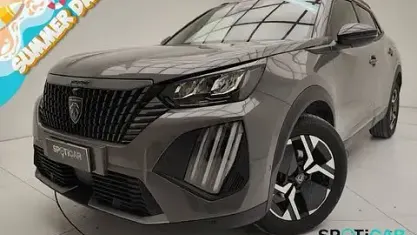 Usata Peugeot 2008 Allure 101 CV (74 kW) 2025 Grigio SUV