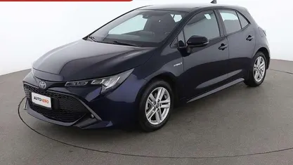 Usata Toyota Corolla Style 98 CV (72 kW) 2021 Blu Berlina