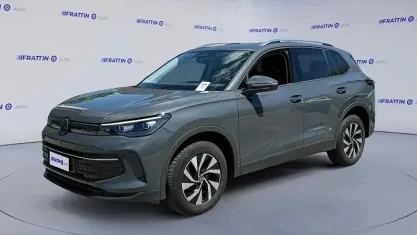 Usata VW Tiguan Edition 193 CV (141 kW) 2024 Grigio scuro SUV