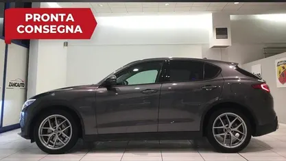 Usata Alfa Romeo Stelvio Super 180 CV (132 kW) 2018 Grigio SUV