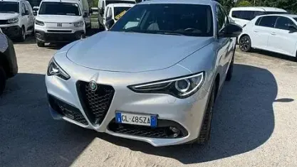 Usata Alfa Romeo Stelvio Business 160 CV (117 kW) 2022 Grigio chiaro SUV