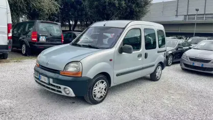 Usata Renault Kangoo 80 CV (58 kW) 2001 Grigio Monovolume