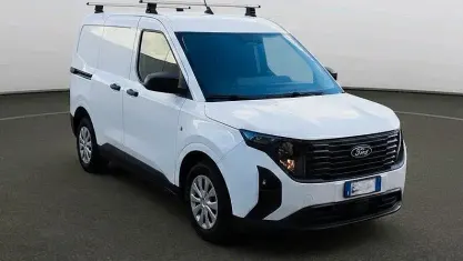 Gebraucht Ford Transit Trend 100 PS (73 kW) 2025 Weiß Van