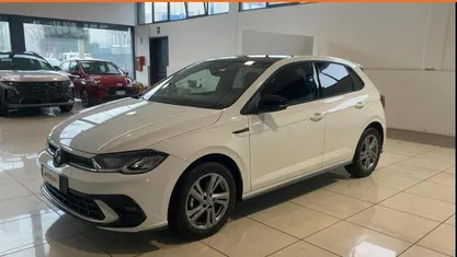 Usata VW Polo R-line 95 CV (69 kW) 2023 Bianco Utilitaria
