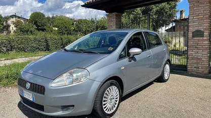 Usata Fiat Grande Punto 65 CV (47 kW) 2006 Grigio Utilitaria