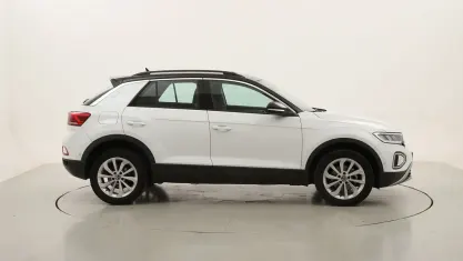 Usata VW T-Roc Life 110 CV (80 kW) 2022 Biancobianco SUV
