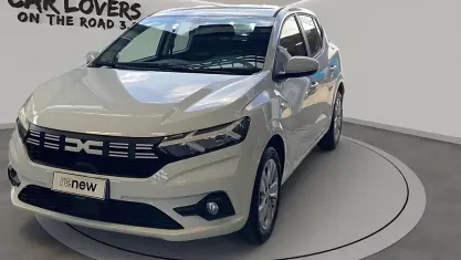 Usata Dacia Sandero Expression 101 CV (74 kW) 2023 369 bianco ghiaccio Utilitaria