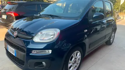 Usata Fiat Panda Lounge 69 CV (50 kW) 2013 Bluazzurro Utilitaria
