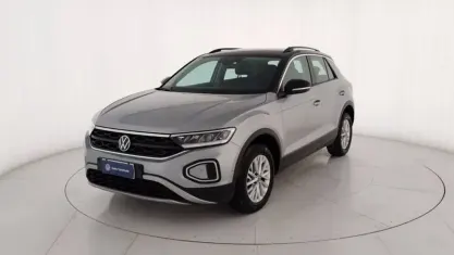 Begagnad VW T-Roc Life 150 HK (110 kW) 2025 Grå SUV