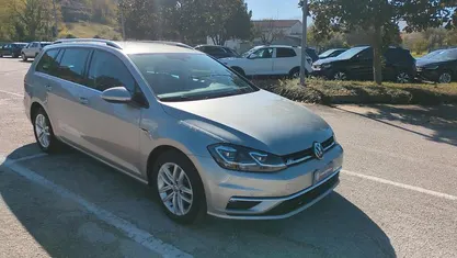 Grigio Usata 2018 VW Golf VII R-line Station wagon | 10.900 € (Buon prezzo)