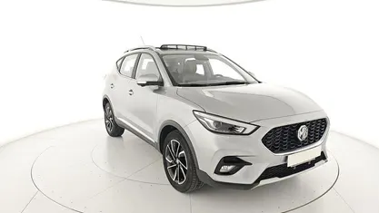 Gebraucht MG ZS Luxury 111 PS (81 kW) 2023 Silber SUV