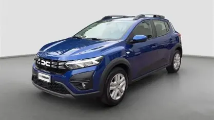 Usata Dacia Sandero Expression 101 CV (74 kW) 2024 Blu/azzurro Utilitaria