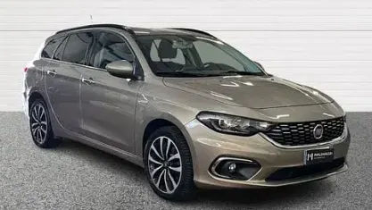 Usata Fiat Tipo Lounge 120 CV (88 kW) 2018 Beige Station wagon