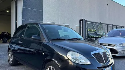 Usata Lancia Ypsilon 77 CV (56 kW) 2009 Utilitaria