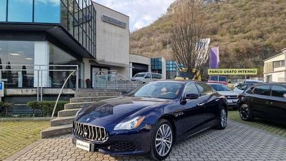 Begagnad Maserati Quattroporte 275 HK (202 kW) 2017 Blå Sedan