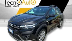 Nero nacrè Usata 2024 Dacia Sandero Expression Due volumi | 17.200 € (Buon prezzo)