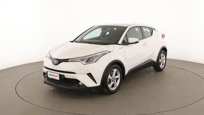 Usata Toyota C-HR Active 122 CV (89 kW) 2017 Bianco SUV