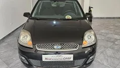 Nero Usata 2007 Ford Fiesta Due volumi | 2490 € (Buon prezzo)