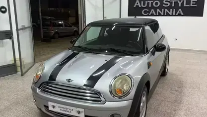 Usata Mini Cooper 120 CV (88 kW) 2007 Grigio Utilitaria