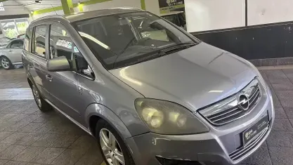 Usata Opel Zafira Cosmo 125 CV (91 kW) 2011 Grigio Monovolume