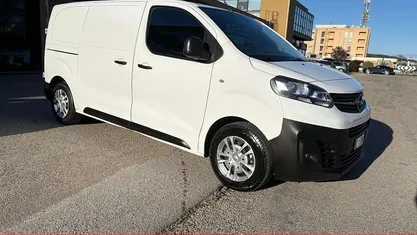 Usata Opel Vivaro S 120 CV (88 kW) 2019 Bianco Monovolume