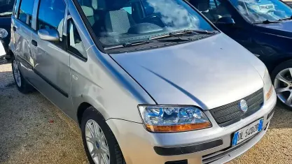 Usata Fiat Idea 69 CV (50 kW) 2007 Grigio Monovolume