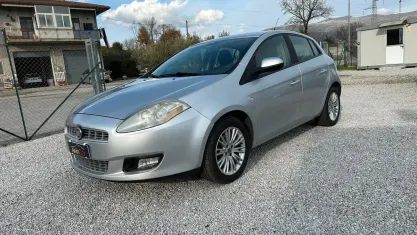 Usata Fiat Bravo Dynamic 120 CV (88 kW) 2010 Grigio Utilitaria