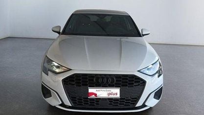 Begagnad Audi A3 Sportback Advanced 150 HK (110 kW) 2023 Vit Halvkombi