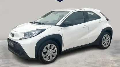 Usata Toyota Aygo X Active 72 CV (52 kW) 2023 Bianco SUV