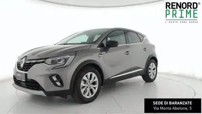 Usata Renault Captur Intens 160 CV (117 kW) 2022 Grigio scuro SUV