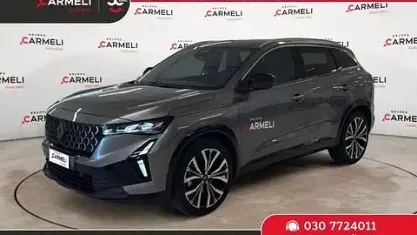 Usata Renault Austral Techno 199 CV (146 kW) 2025 Grigio SUV