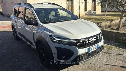 Usata 2023 Dacia Jogger Extreme Monovolume | 14.900 € (Ottimo prezzo)