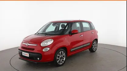 Begagnad Fiat 500L Lounge 95 HK (69 kW) 2016 Röd Minibuss