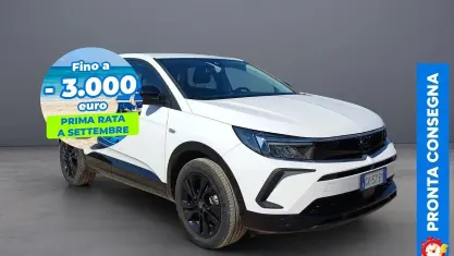 Usata Opel Grandland X S 131 CV (96 kW) 2024 Arktis white SUV