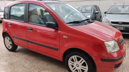 Usata Fiat Panda Emotion 60 CV (44 kW) 2006 Rosso Utilitaria