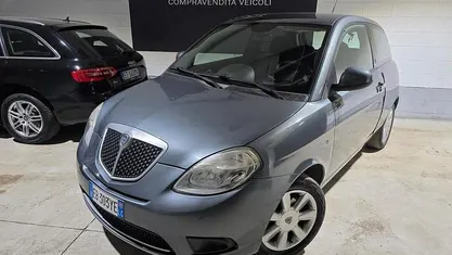 Usata Lancia Ypsilon 77 CV (56 kW) 2010 Utilitaria