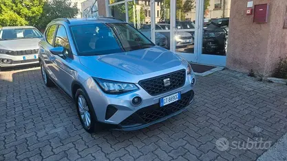 Usata Seat Arona Style 110 CV (80 kW) 2024 Grigio SUV