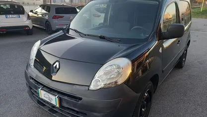 Nero Usata 2011 Renault Kangoo Monovolume | 5000 € (Buon prezzo)