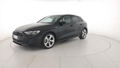 Begagnad Audi A3 S-Line 150 HK (110 kW) 2025 Svart Sedan