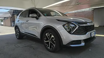 Usata Kia Sportage Style 136 CV (100 kW) 2022 Argento SUV