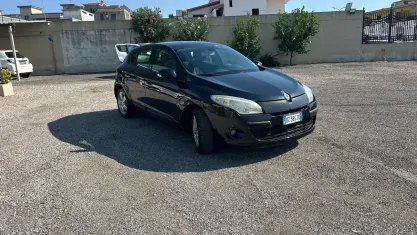 Usata Renault Mégane III Dynamique 90 CV (66 kW) 2009 Nero Berlina