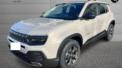 Usata Jeep Avenger Altitude 110 CV (80 kW) 2024 Beige SUV