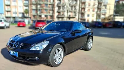 Usata Mercedes SLK200 163 CV (119 kW) 2007 Nero Cabrio