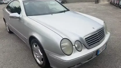 Usata Mercedes CLK200 Elegance 136 CV (100 kW) 2000 Grigio Coupé