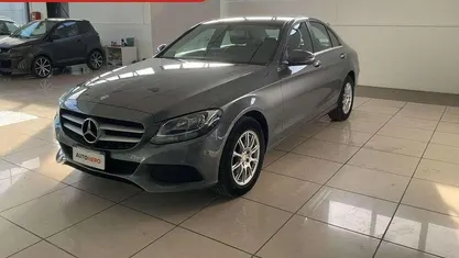 Usata 2017 Mercedes C180 Business Tre volumi | 17.799 € (Buon prezzo)